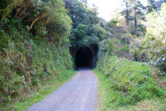 
Pakuratahi tunnel from the South, September 2009